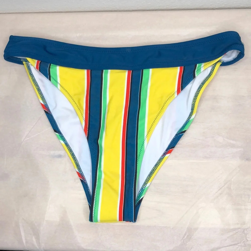 CUPSHE Bikini Bottom Women’s Size Medium Striped New With Tags Swimwear Summer